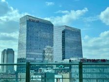 五角场万达广场A座 精装带家具双面采光 教育培训留学办公皆可