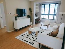 (全新精装修,家具家电全送)小区花园位置,南北通透,近地铁