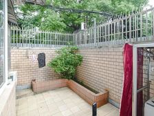 新上实拍:怒江苑新出1楼天花板级别 板式户型 送20平大花园