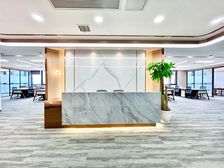 孵化园地铁站!奥克斯广场精装4隔甲36卡位电梯口·朝南户型!