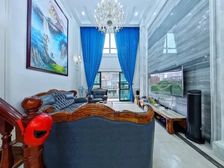 豪华装修业主砸钱百万!带全屋家私,三个车位,有露台,有大花园