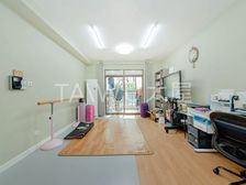 小区中心位置,二次精装修 满五,看房提前预约