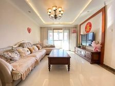 4室2厅2卫130,阔绰客厅,超大阳台