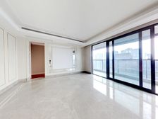 青五区+凤起朝鸣 +精装未住人+中间层+次新房