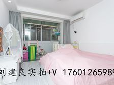 新出两房,二梯队,精装修,拎包入住,位置安静,采光好