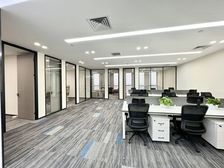 知春路紫金数码园4个隔间20多个工位精装修带家具创业佳选