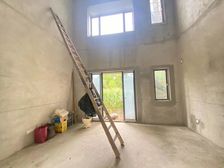 君汇半岛 双拼别墅 有地下室 有花园 随时可以看房 诚心卖