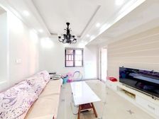 精美居家三房,次新小区凯特梅溪紫郡,随时看房。