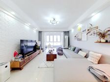 户型周正,中间楼层,采光好,自住装修