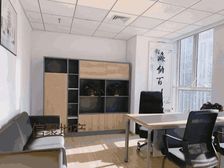 大望路万达广场 精装带家具200平米 正对电梯 展示面