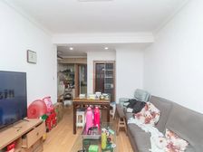 商业配套成熟 交通便捷 南北通透 产权清晰 医疗配套成熟