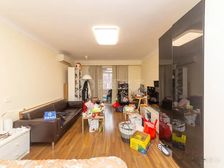 租金5K以上,M5V1,上实可用.精装修全送,高区景观房!