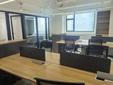 浦发广场精装修带全套家具2隔断8工位拎包入住3.4.7号线镇