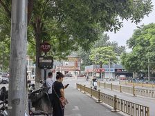 人流多的一条街,临街底商,业态不限,接手就能做。