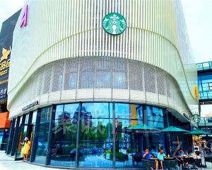 独栋丨国贸(星巴克)全玻璃展示丨私产包税丨带外摆区丨有车位