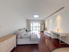 宏润国际花园 飞机户型南北通两房 带产权车位 小区优质户型