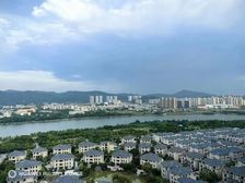 单价九千多买东江湾一期前排全江景无遮挡大四房南北通透随时看房