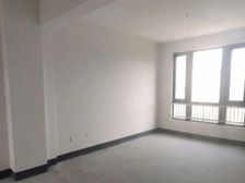 新出联排别墅 公园式小区环境 大花园 南北通透 诚意出售