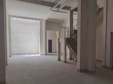 主做别墅二期联排边套 有钥匙,看房随时 产证已办 带3车位