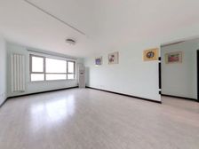 育英陪读电梯房 采光好房龄新,精装修 户型方正