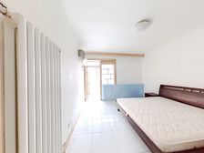 育英胜利大街 低楼层三居室无抵押可停车无记录 随时看