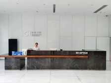 南部商务区二期电梯口开发商自持710平可分租电梯口带部分装修