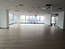 洛克时代边户型 双面采光 精装 可配置家具 随时可看