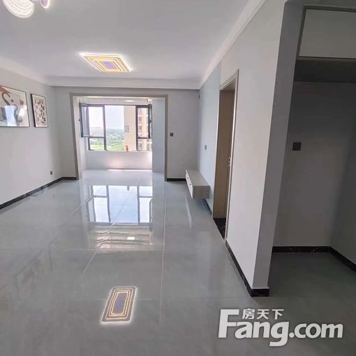 当代悦城精装南向两居 电梯中层 月租1000押一付三