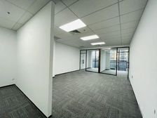 东三环十里河高和蓝峰,新华,精装修80至500平米可定制装修