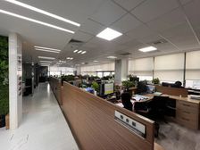 皇姑塔湾地铁站 中信泰富 正对电梯口 精装带隔断家具