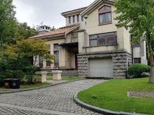 银涛高尔夫别墅 325平5居 南向精装修