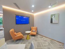 东方梅地亚特价房!298平3.5元 侧对电梯 万达广场