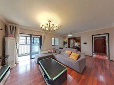 此房满五,格局周正,配套设施齐全