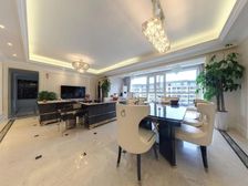 武侯西派城A区【港式横厅套四】装修保养好,中庭视野