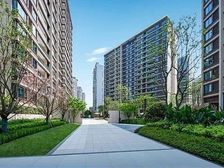 (7龙珠1外)杨家坪商圈现房,首付1万买3房,轻轨站200米