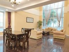 6房设计,花园可以停5辆车,满五税少,豪华装修,业主价格好谈