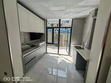 胜利大街 育英 没记录 精装修 户型方正 采光无敌一楼带园