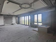 随时可看!两套房,打通,观景大平墅,中高层俯瞰玉渊潭全景。