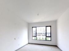 中铁华侨城和园 153.17平3居 南北向毛坯 自住保养好