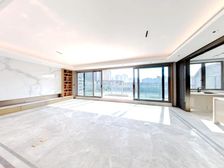 照母山一线看湖精装大平层,带66平大露台急售