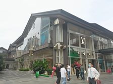一铺传三代,代代高富帅(独栋LV)年租200万,自带流量