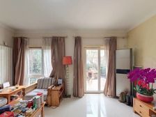 康桥双拼别墅,南花园,可随时看房。诚意出售。看中可谈