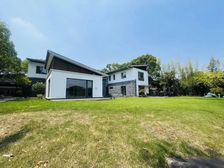 (小区专家)新出纯地上中宅,带私家泳池,套现急售,精装拎包入