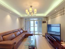 虹口 中间楼层 南北通两房 一梯两户得房率高