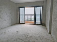 笋盘 单价5800 四房 南北对流 手快有