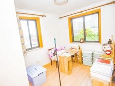 忠烈小区56.00平2居南向简装修