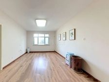 建城西府一楼带大院 三居两厅