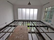 中环内双拼别墅,地上三层,北入户大花园,满五税少,有钥匙