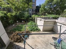 馨苑二期,1楼带地下室,带大花园,满五,边套,