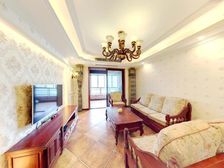 假期必看3房 全朝中庭 豪华装修 保持的好 随时看房 可谈